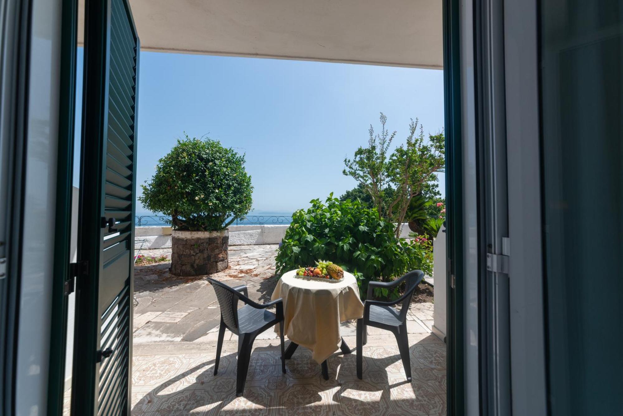 Hotel Ireos