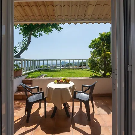 Hotel Villa Ireos Casamicciola Terme Extérieur photo