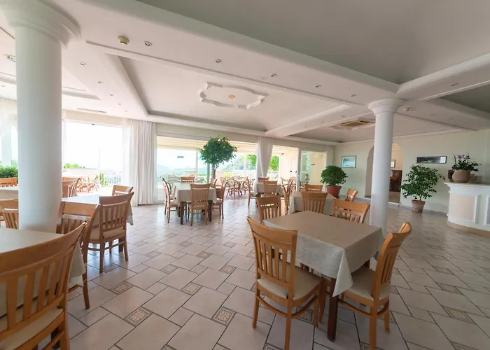 Hotel Villa Ireos