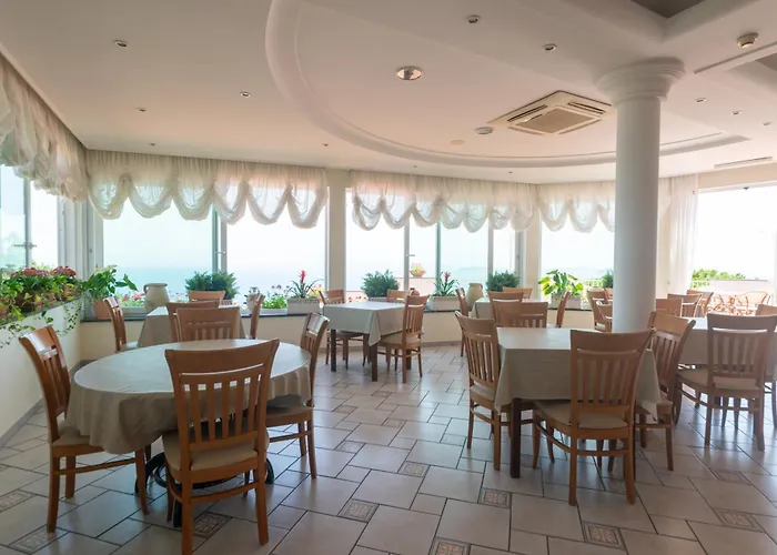 Hotel Villa Ireos