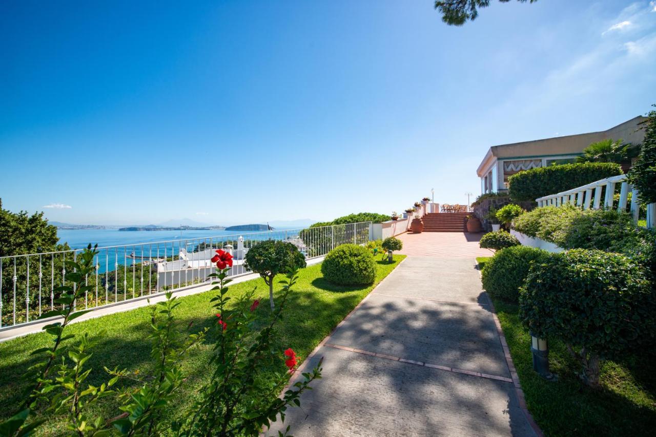 Ireos Hotel 3*