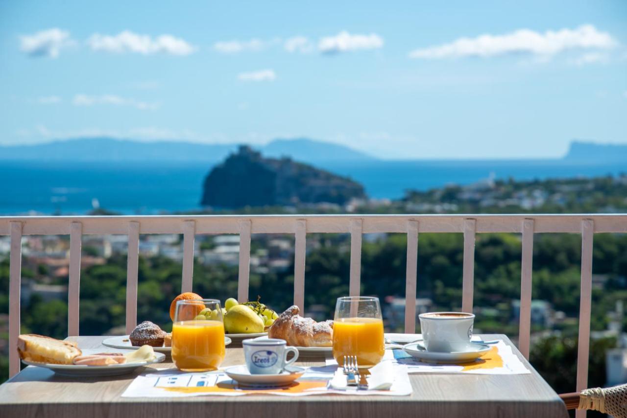 Ireos Hotel 3*