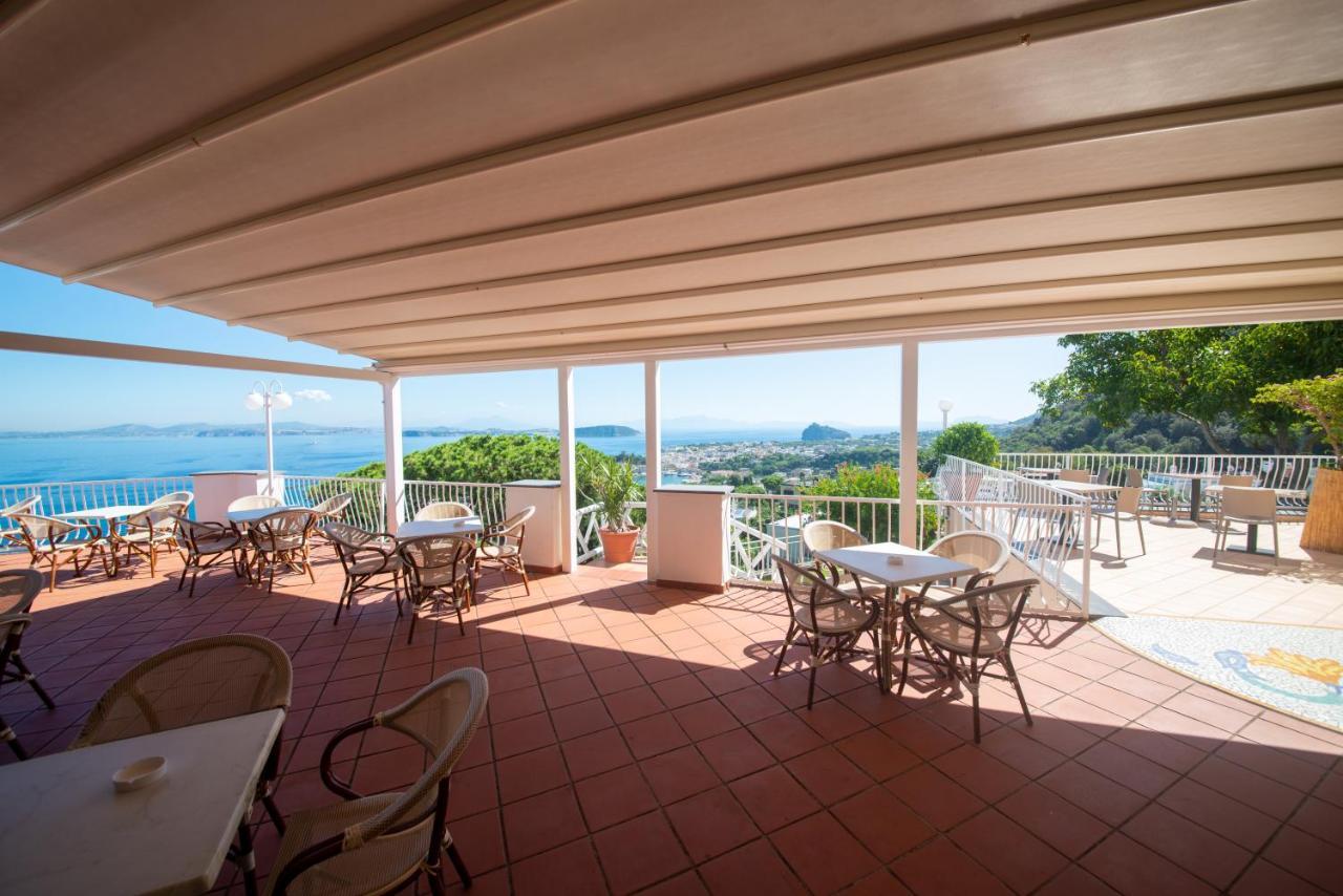 Hotel Ireos