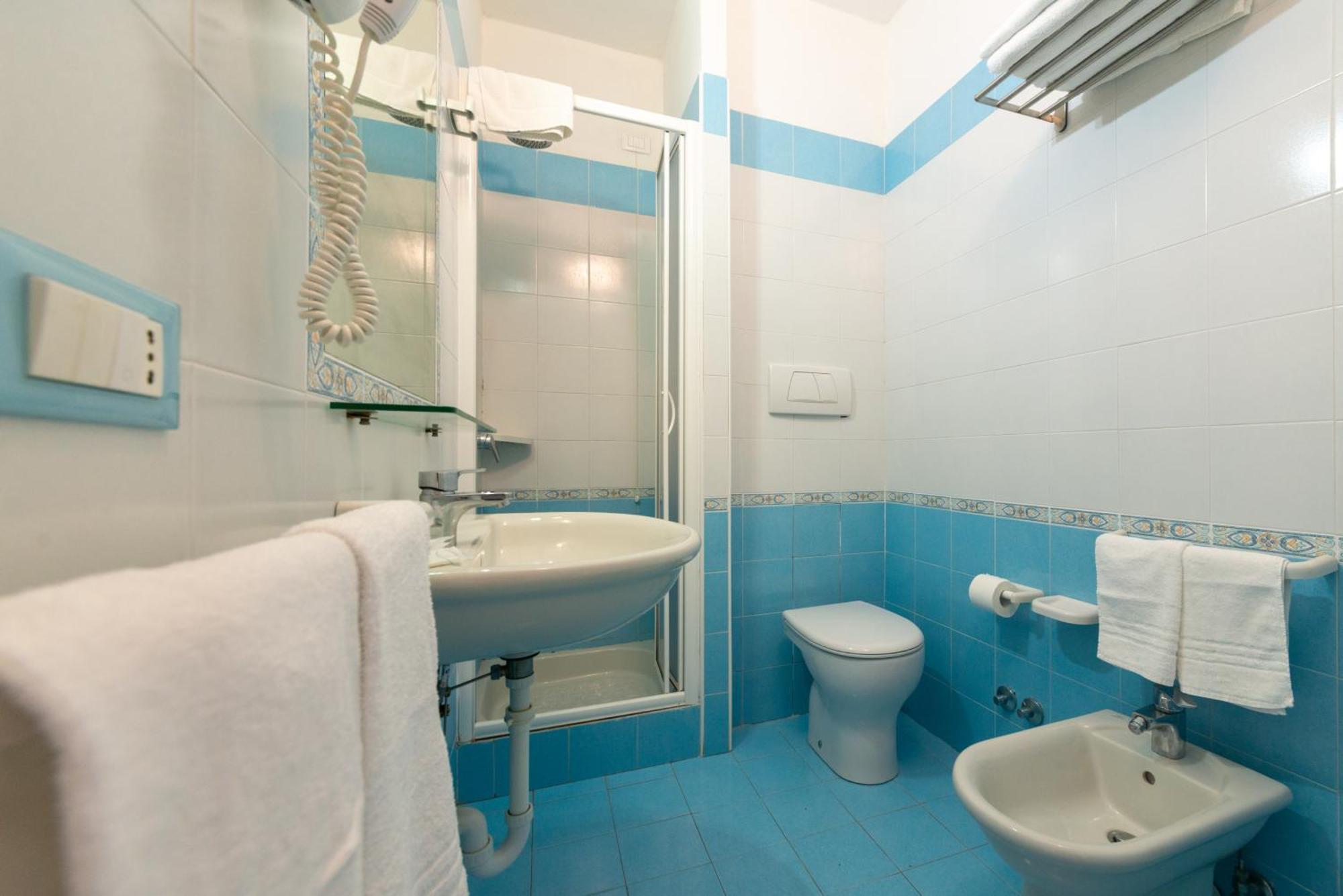 Hotel Ireos